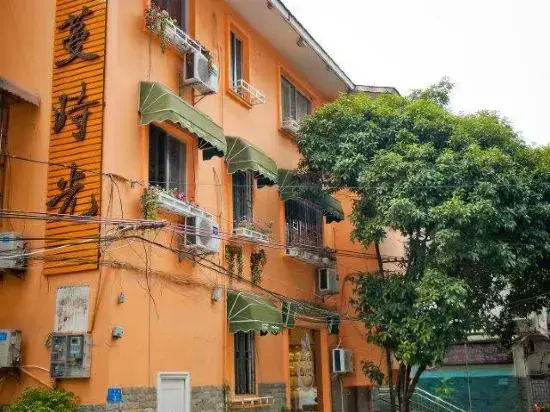 Fabulous Time Hostel