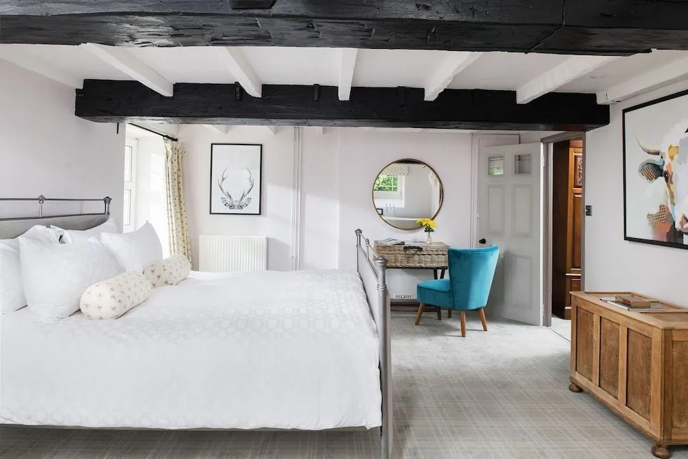 The Hideaway & Spa Terrace at Tregoose Old Mill