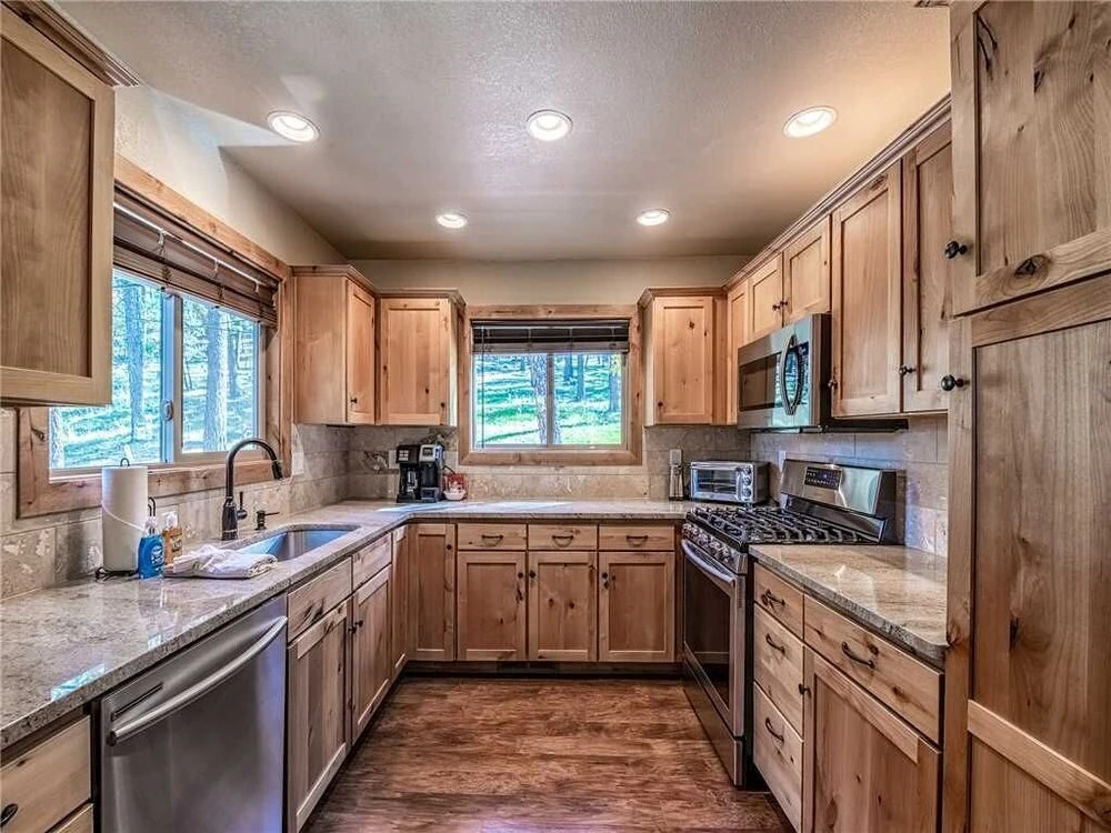 Tall Pines, 4 Bedrooms, Hot Tub, Fireplace, Sleeps 8