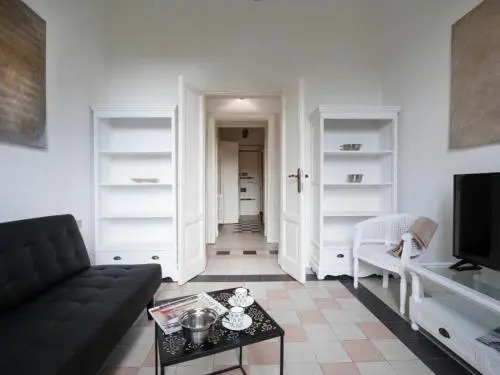 Bacone Halldis Apartments