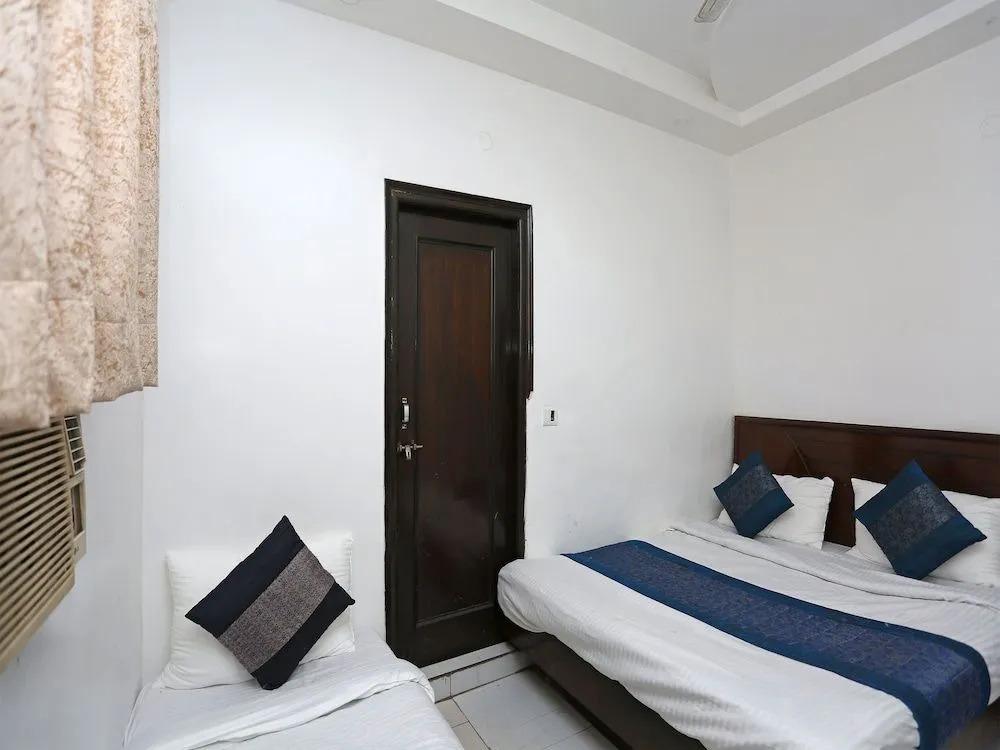 OYO 15435 Hotel Rachna Tourist