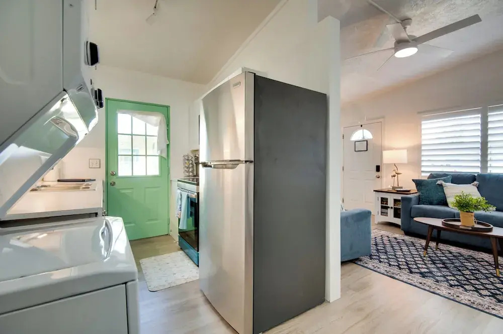 Dogs Welcome, Steps to Beach: Cocoa Beach Retreat!