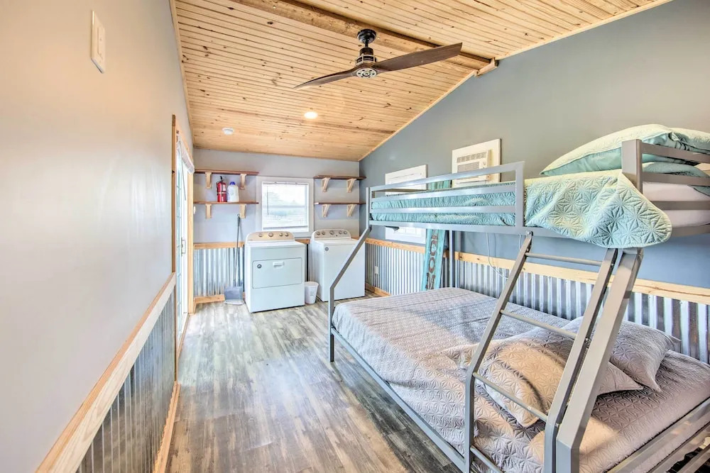 On-site Boat Launch: Gun Barrel City Lake House