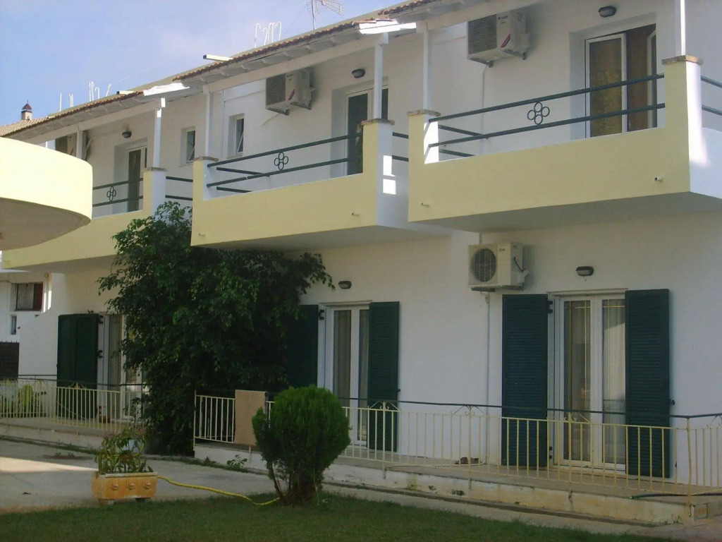 Cavo D Oro Complex