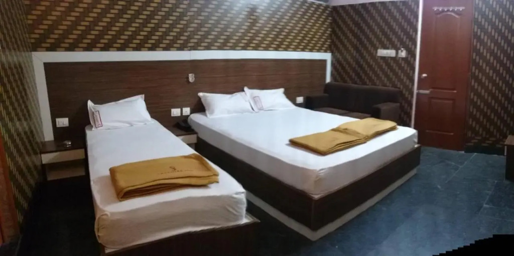 Sapphire Inn