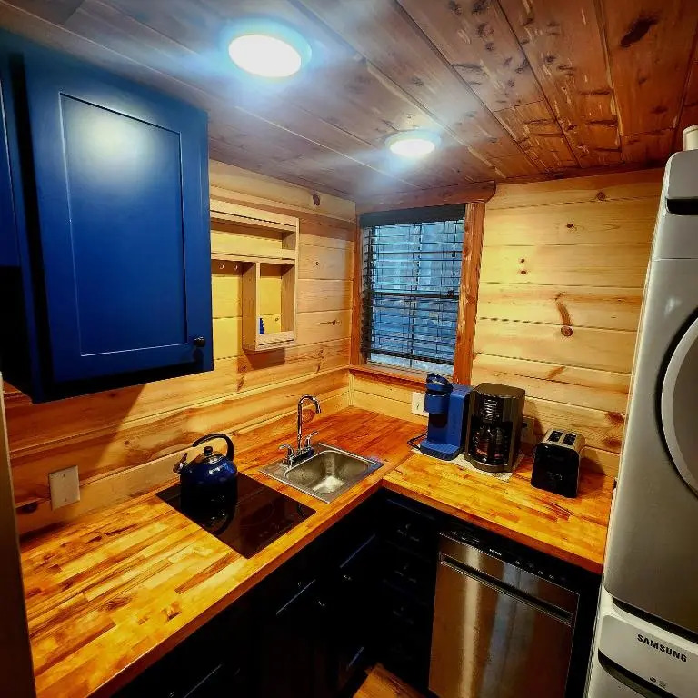 Windstorm Cabin