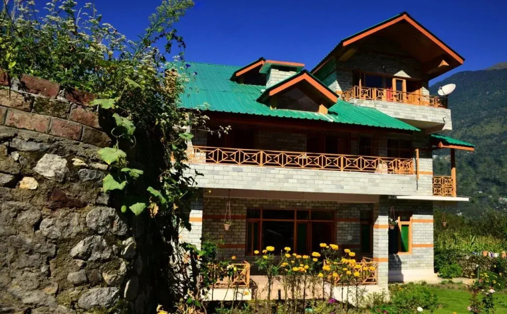 WoodyVu Mansari Cottage