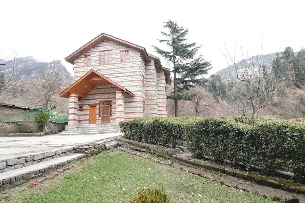 White Pearl Cottage