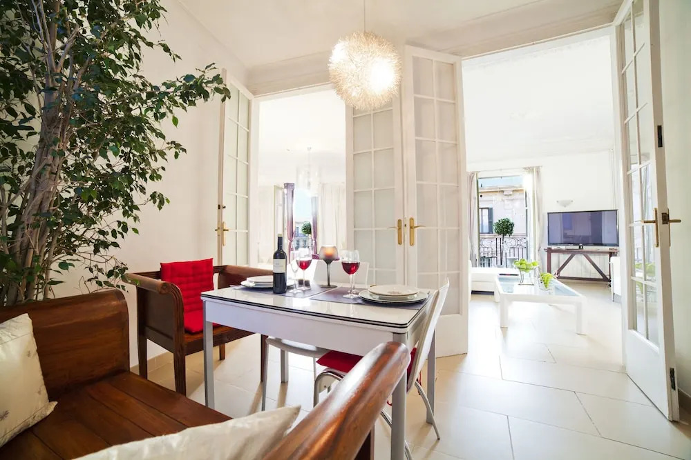 Watermelon - Platinum Apartment