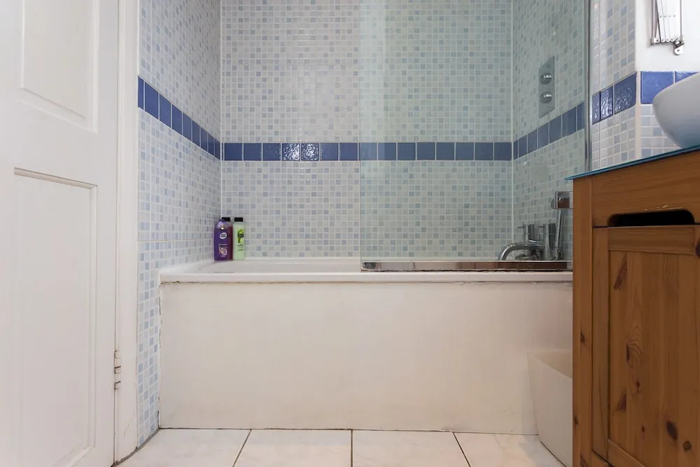 1 Bedroom Apartment Near Denmark Hill Sleeps 4