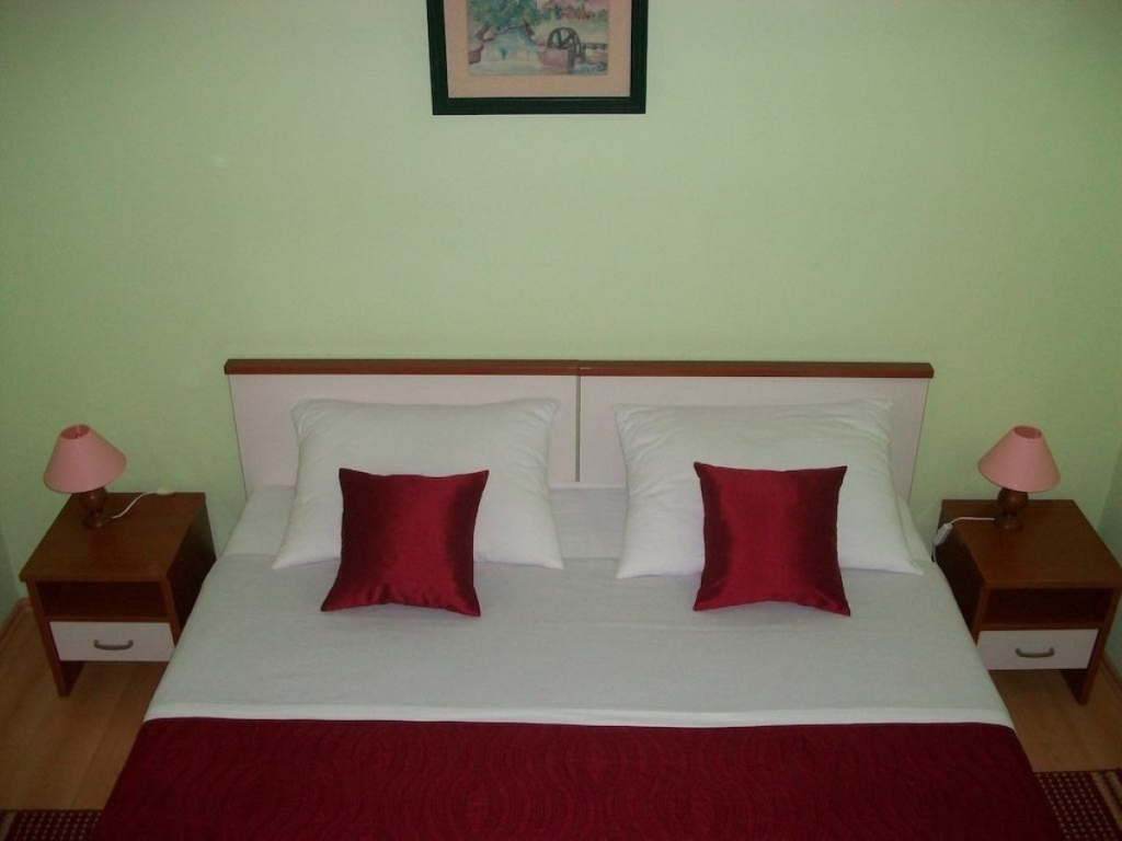 Room Jare - in old town R1 zelena Trogir, Riviera Trogir