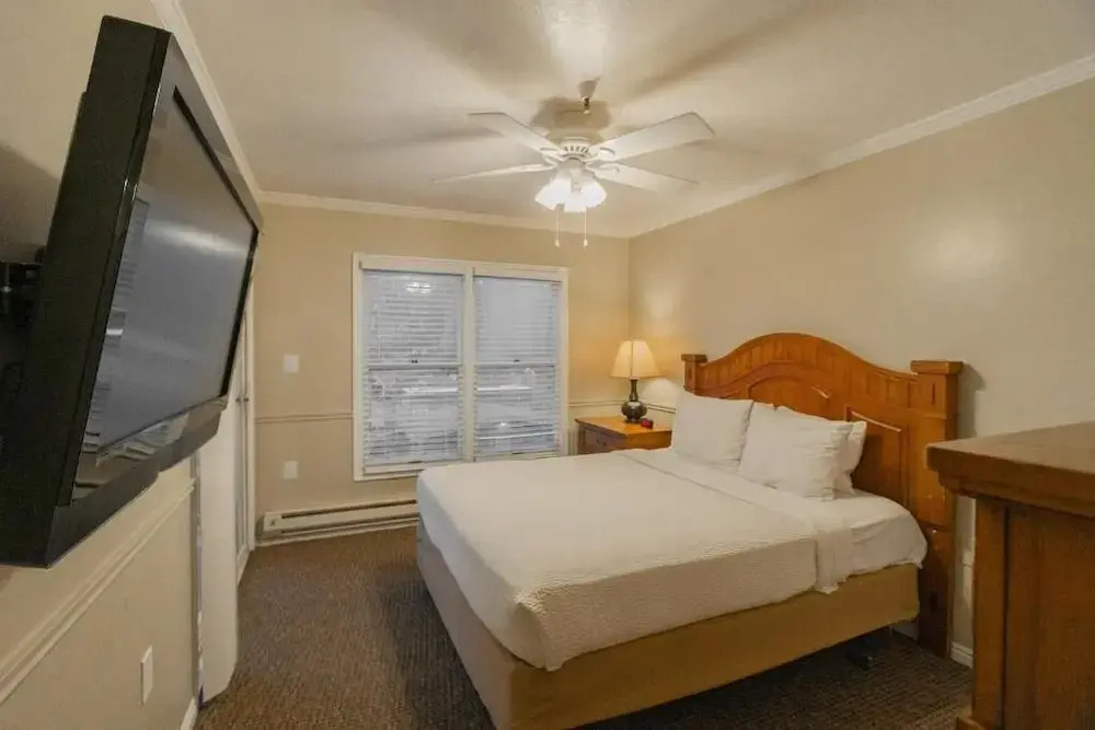 Multi Resorts at Lift Lodge