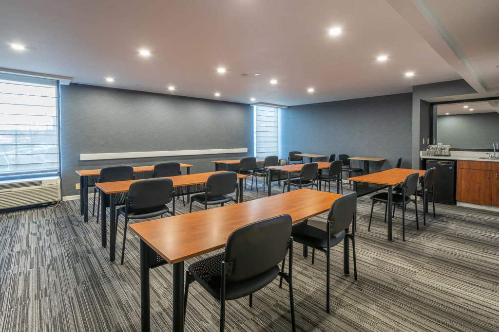 Holiday Inn Express - Newark Airport - Elizabeth by IHG