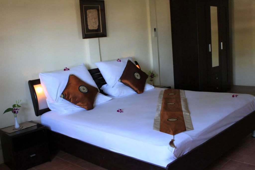 The Waterfront Hotel at Fishermans Village
