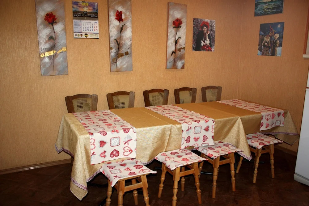 Inn Khlibodarskiy