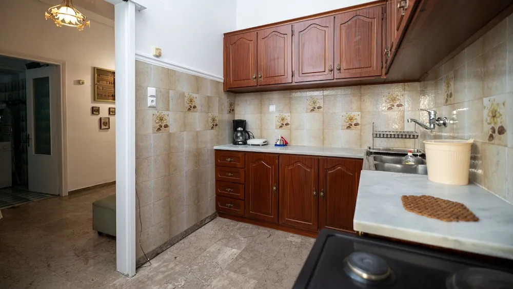 Theoni Central Apartment
