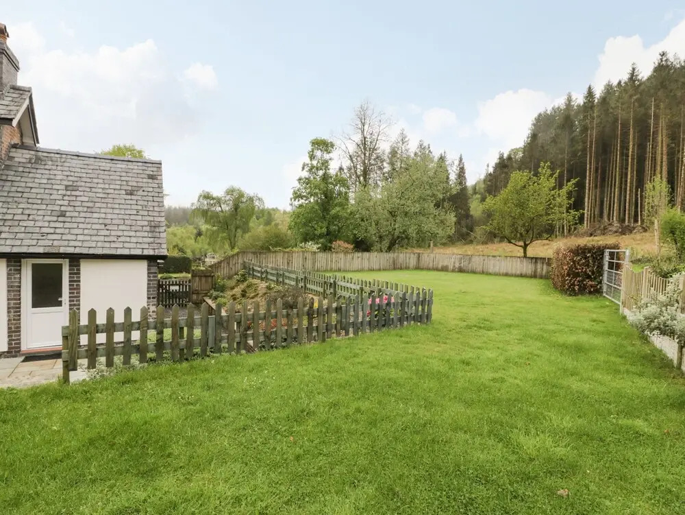 Parc Cottage