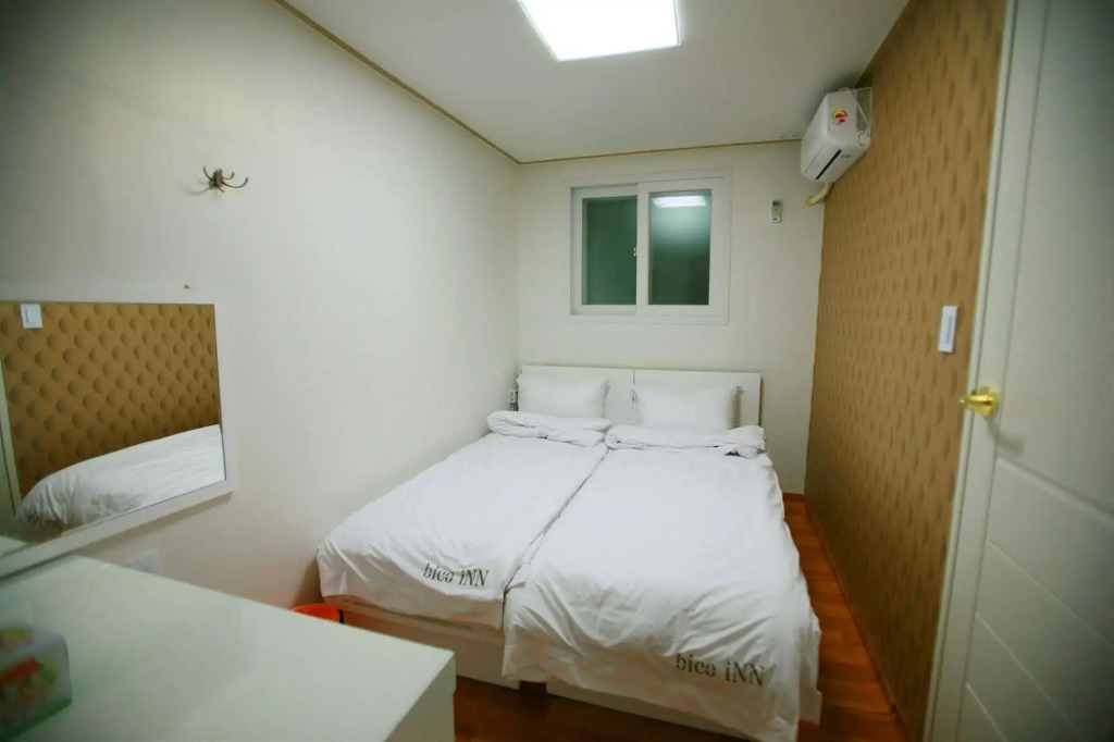 D mini hotel