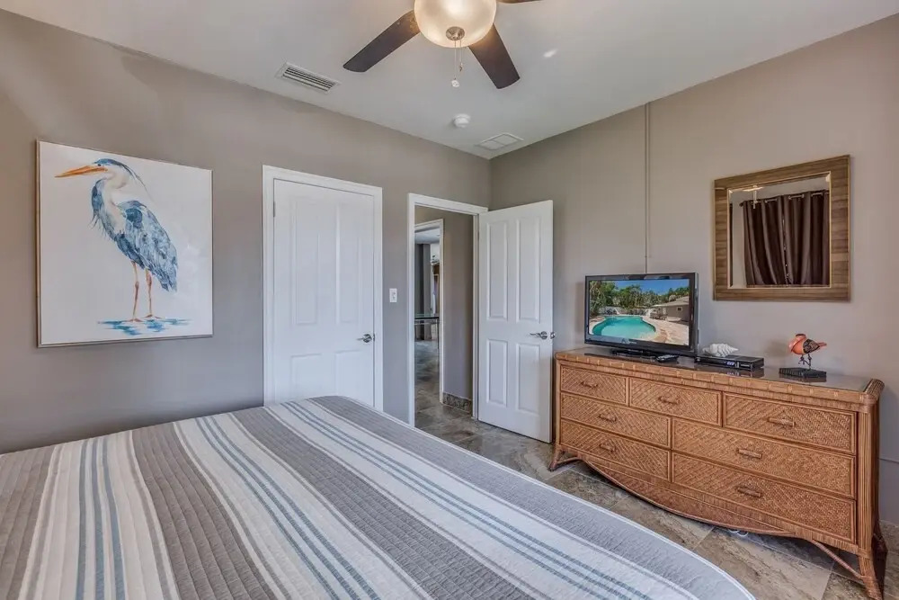 Summer Breeze 7 Bedroom Home by Redawning