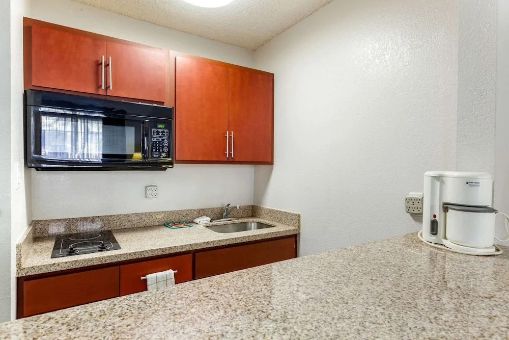 Motel 6 Phoenix - Scottsdale West, AZ