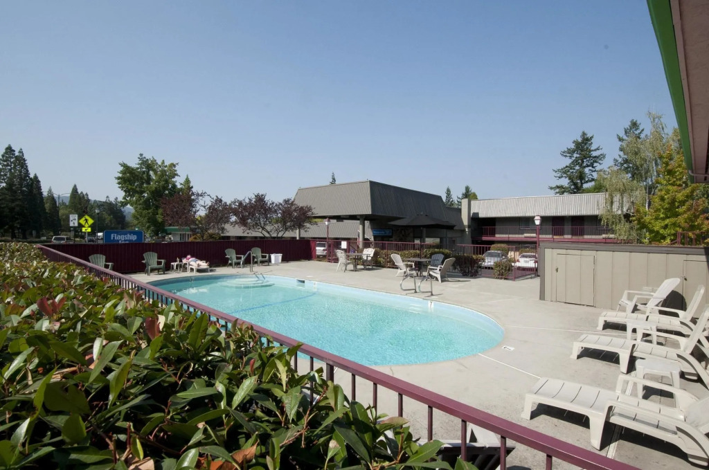 Prosperos Flagship Inn