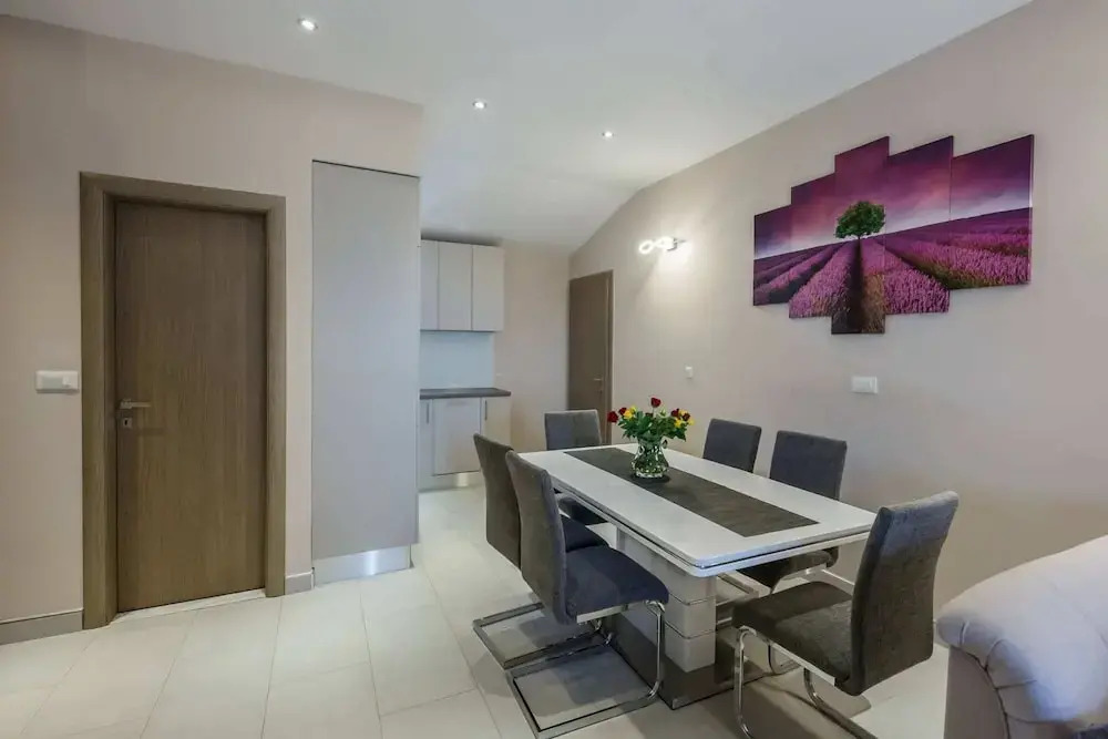 Two-bedroom Apartment Near Beach