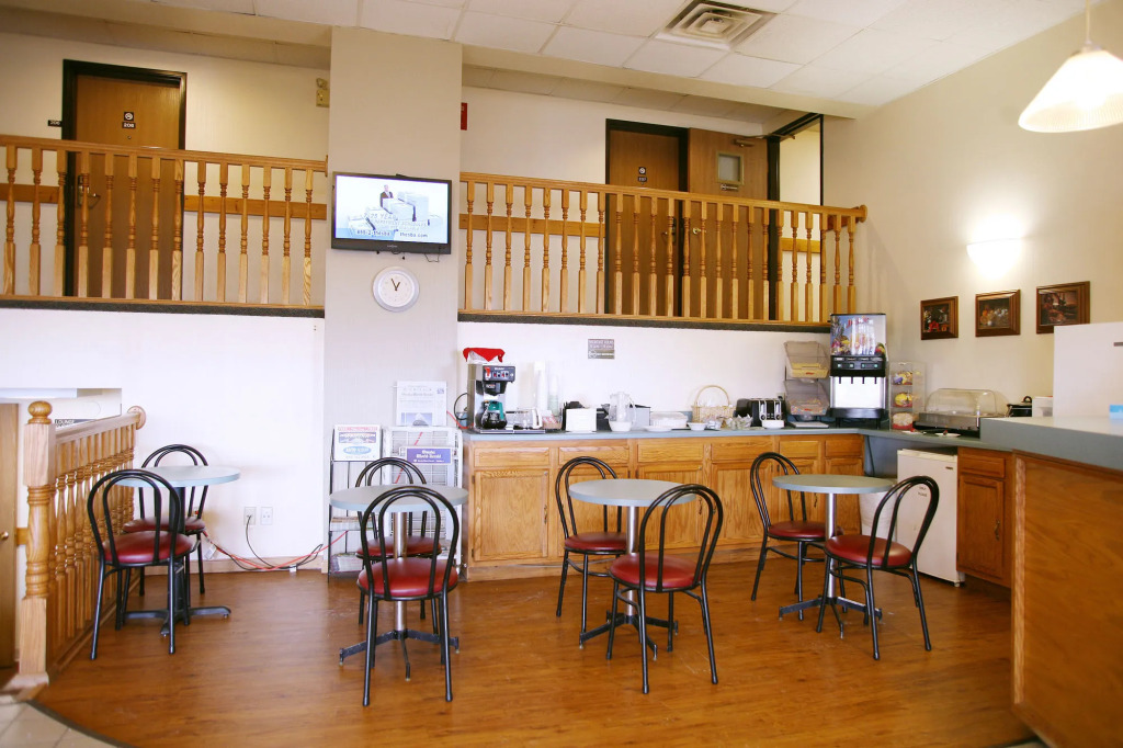 The Inn & Suites SW Omaha