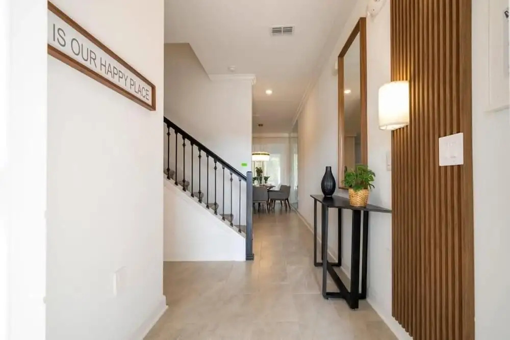 Luxury Family Townhouse w/ Resort Pool at Storey Lake