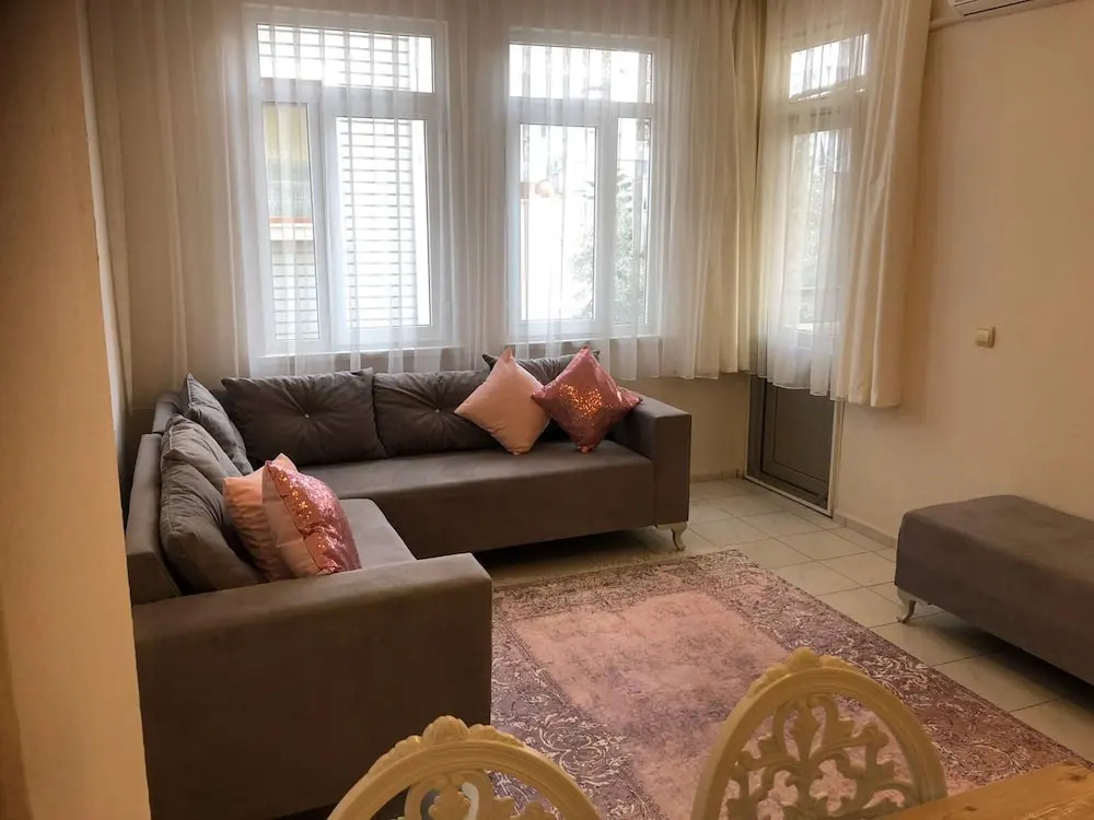 Akpolat Residence