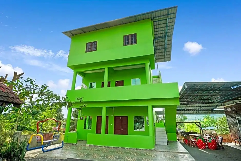 OYO 90462 Padang Besar Green Inn