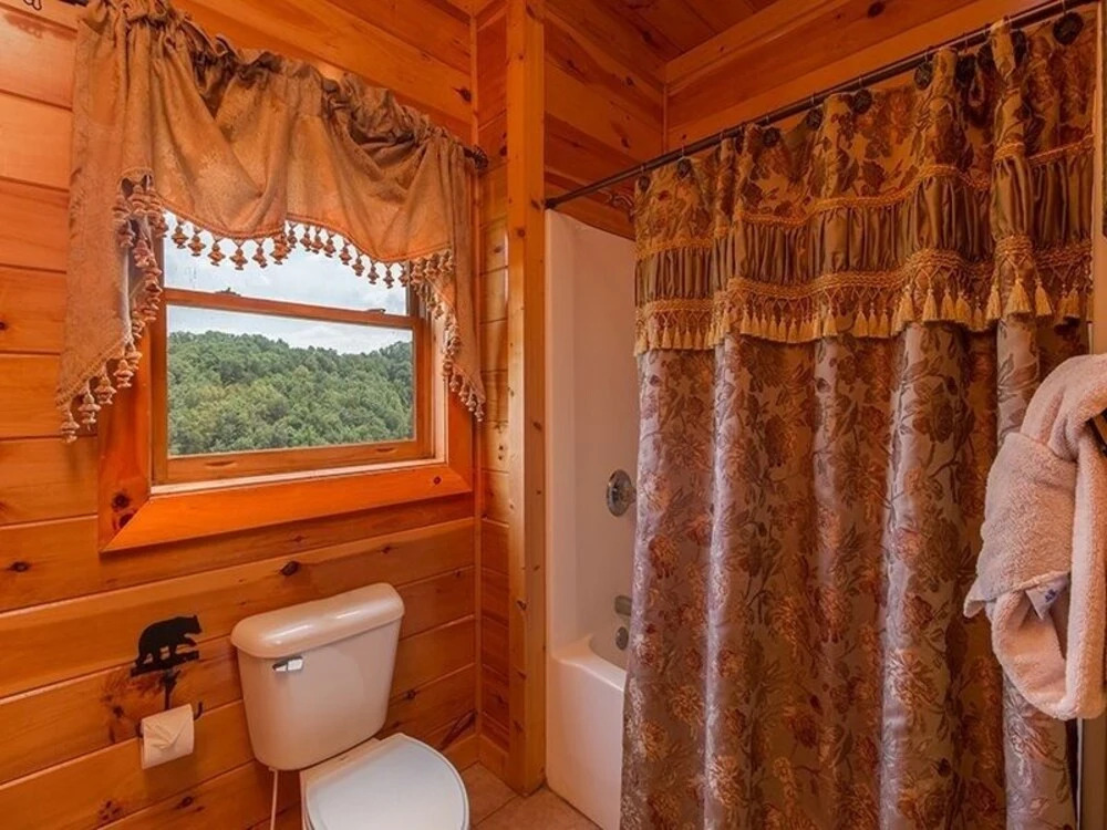 Splash Country 4 Bedrooms 4 Bathrooms Cabin