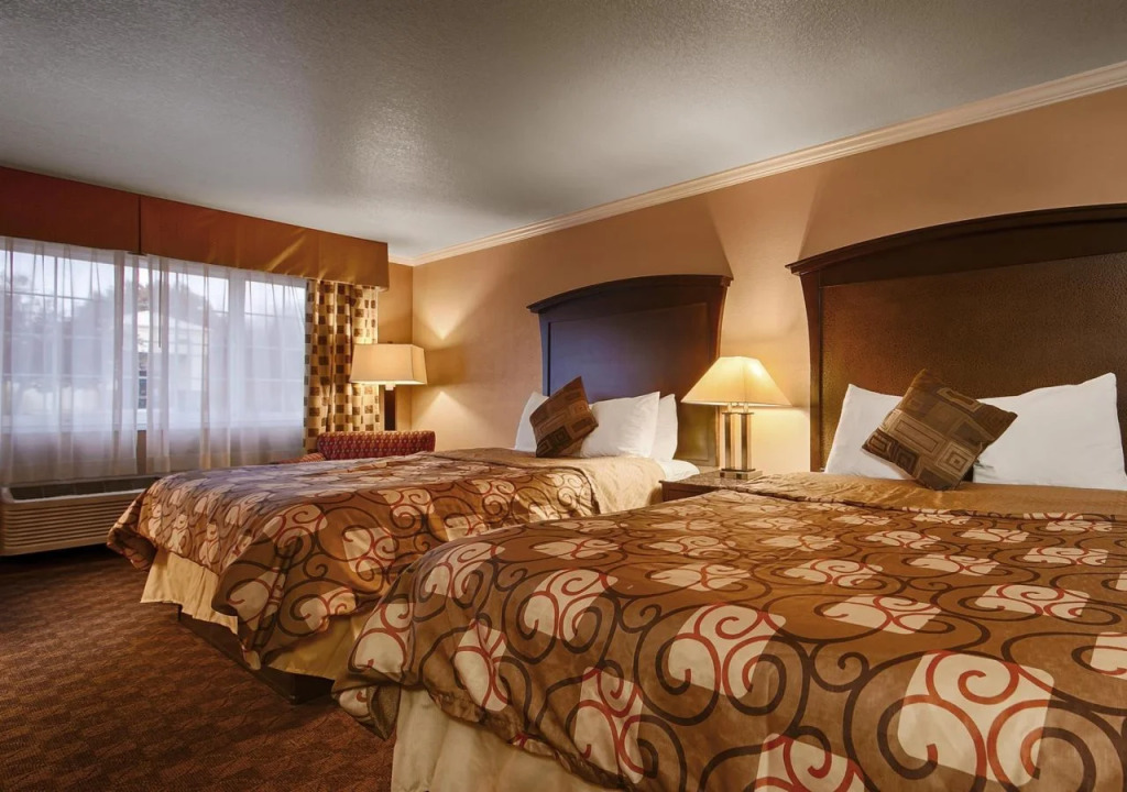 Best Western Plus Orchard Inn