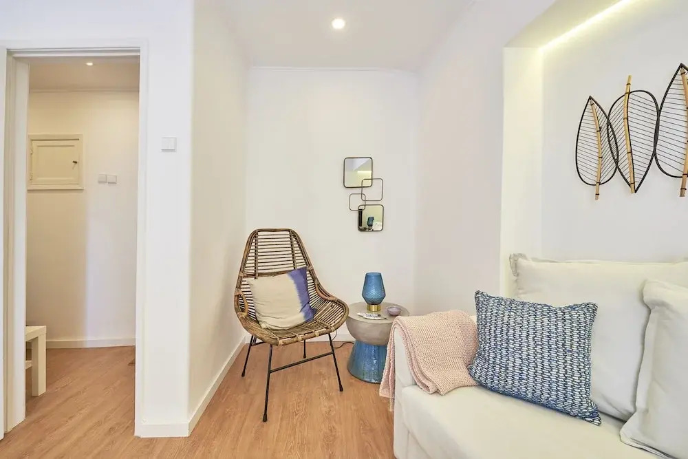 Belém Light Filled Apartment, By TimeCooler