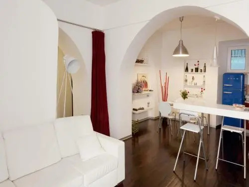 Big and Bright Flat in the Heart of Trastevere