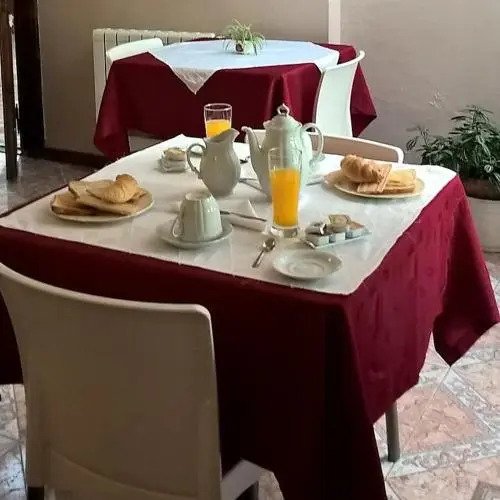 HOTEL LOURD MARY
