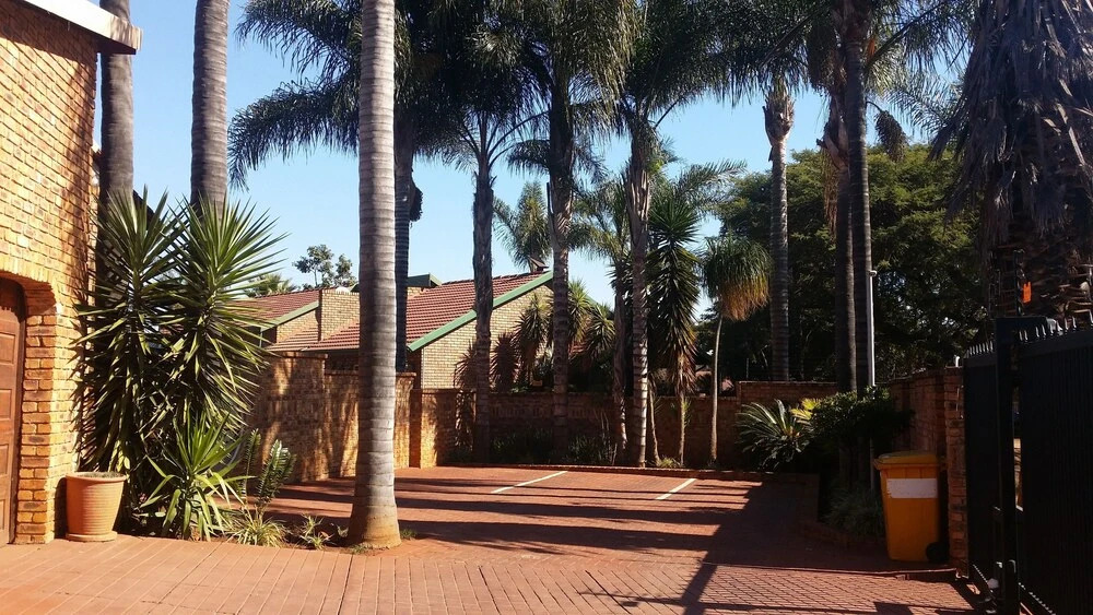 The Clubhouse Guesthouse