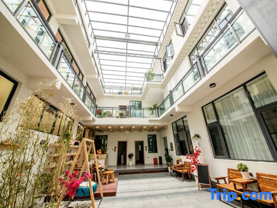 Wanqiu · Qingye Clear WildOxygen Boutique Stay