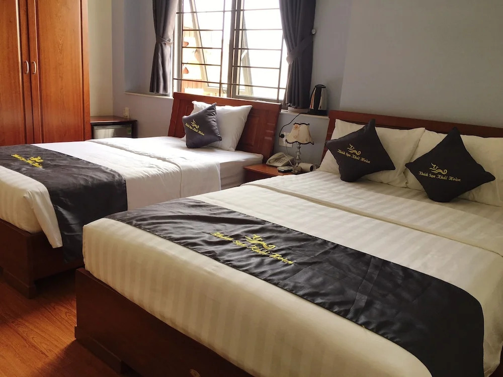 Khách sạn Khải Hoàn