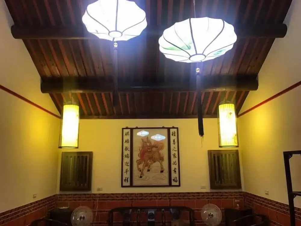 Teapot House