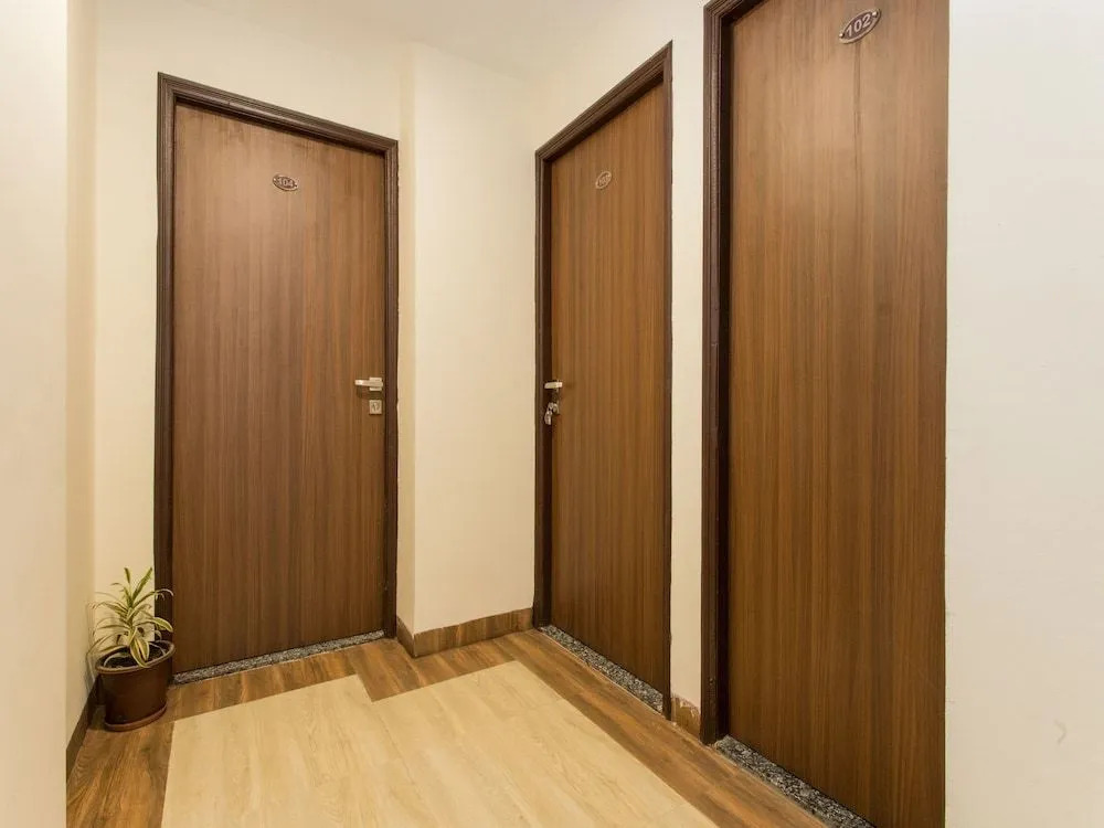 Collection O Jineshwari Hotel