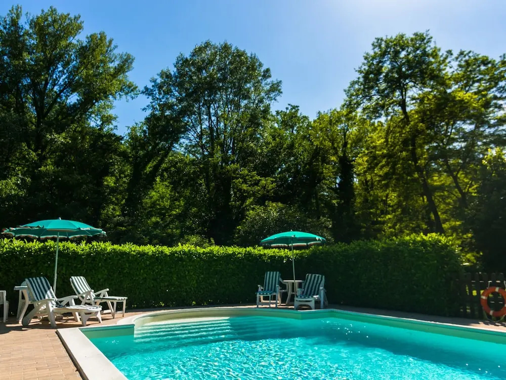 Dreamy Farmhouse with Hot Tub, Garden, BBQ, Swimming Pool