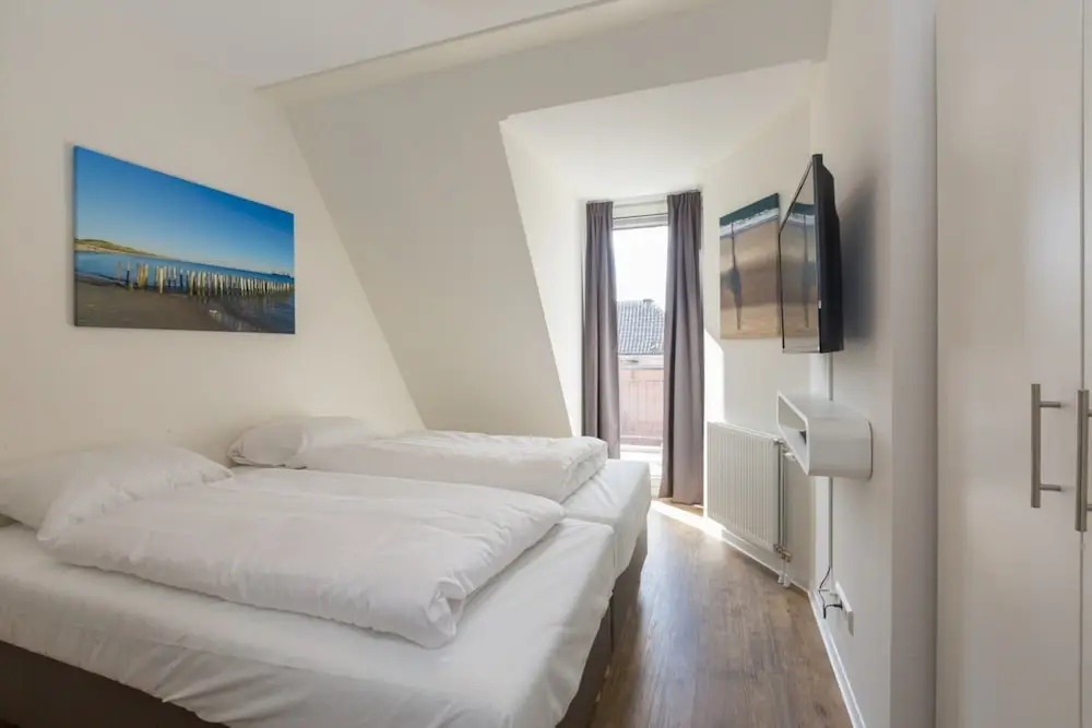 Luxury 6-person Apartment Near Zoutelande Beach