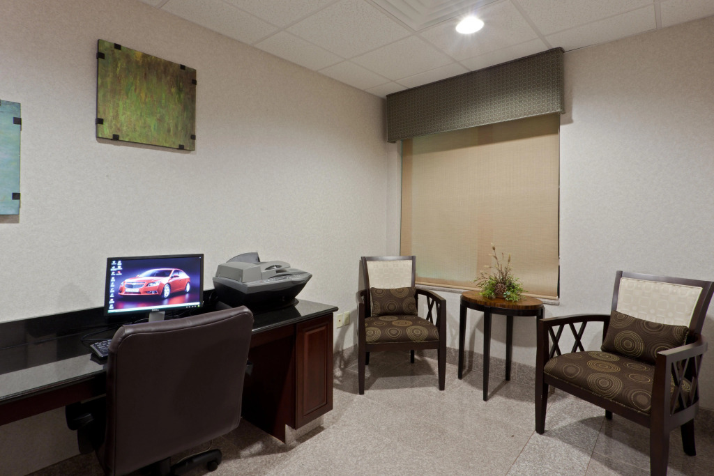 Holiday Inn Express Newton Falls by IHG