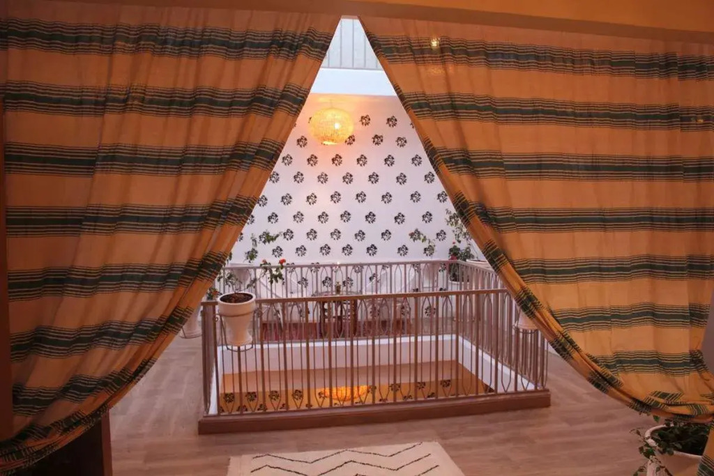 Corner Hostel Marrakech - Adults Only