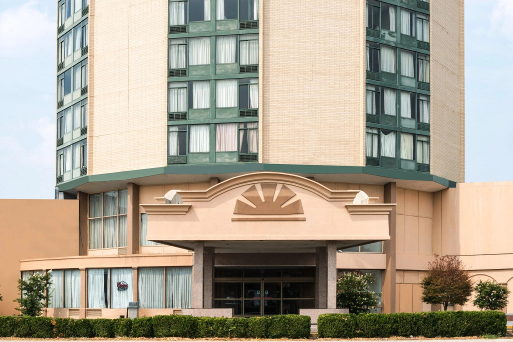 Holiday Inn Philadelphia Arpt-Stadium Area by IHG