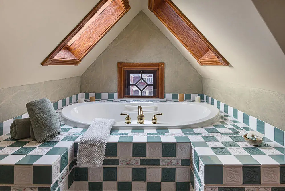 Historic Webster House Bed and Breakfast Inn