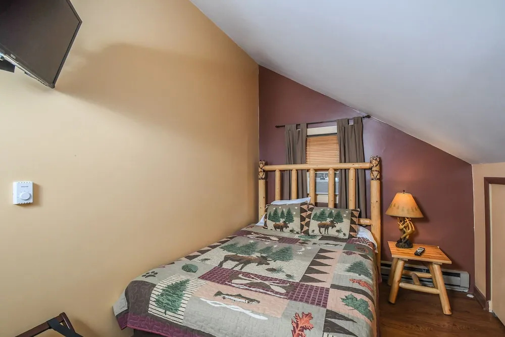 Hartwood Village 3 Bedroom Townhome #13