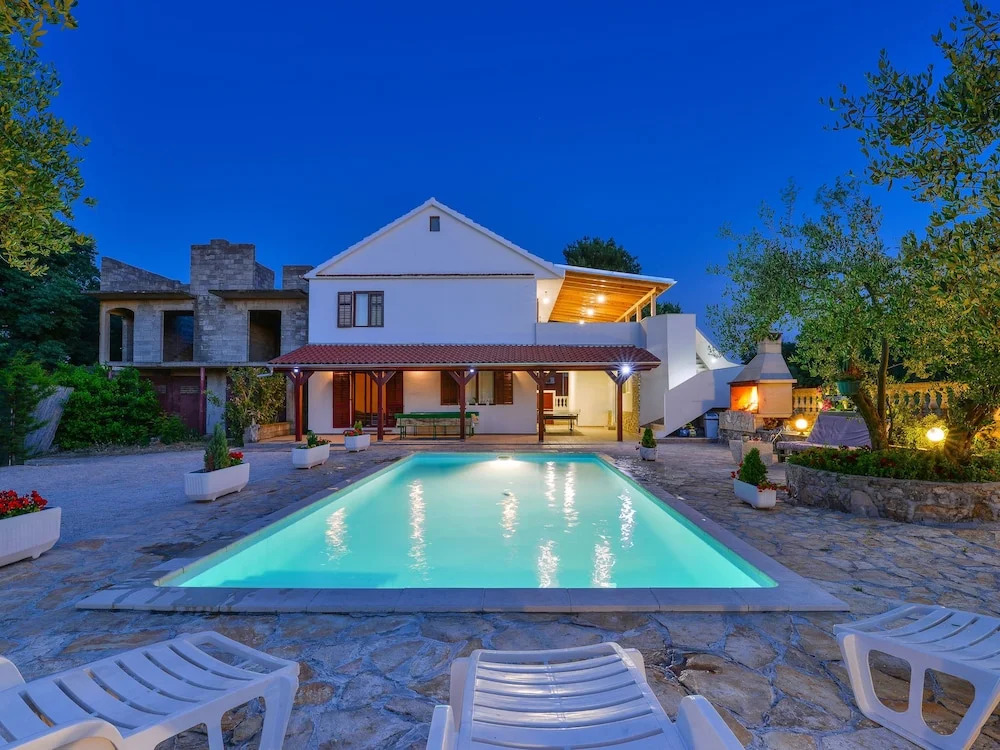 Luxurious Holiday Home in Bibinje with sauna