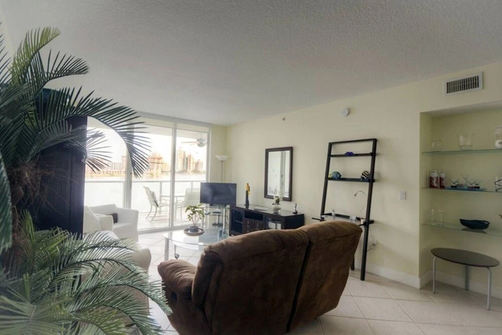 Le Marina Bay 503 - Condo 5 People, Sunny Isles