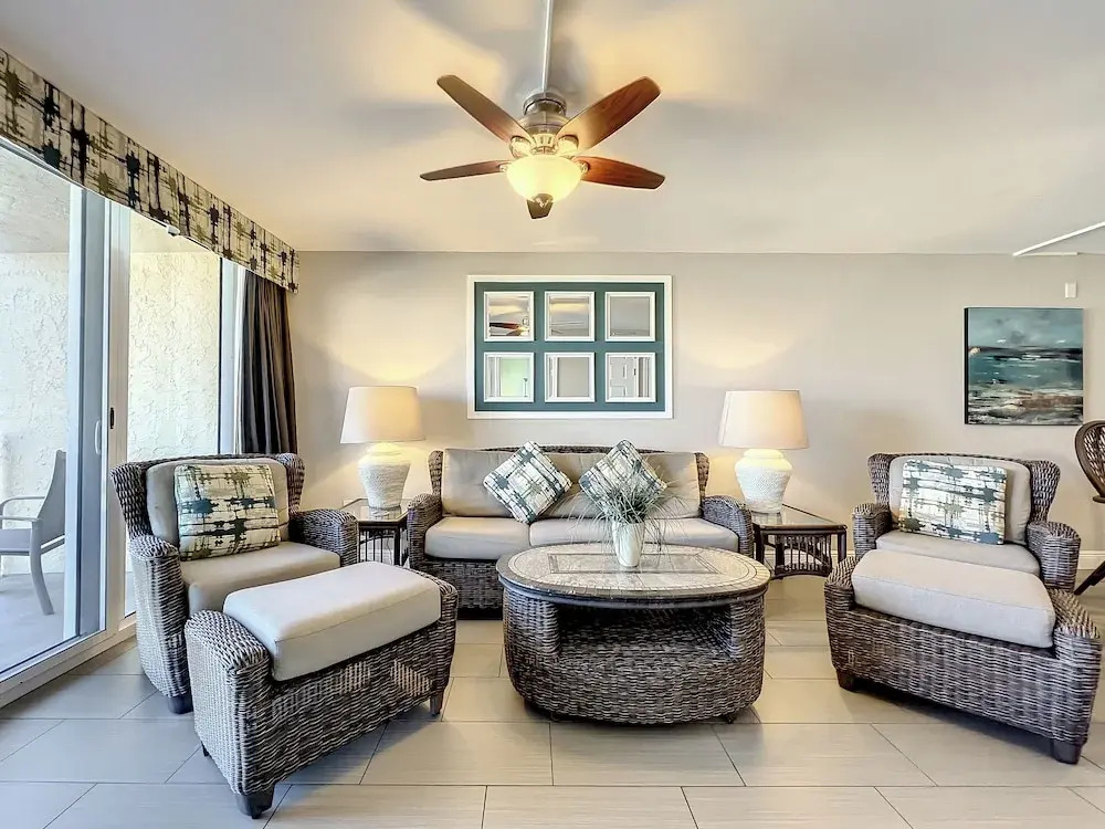 Oceania Beach Club 307